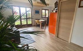 Appartement Au Calme Avec Vue Sur Les Montagnes.