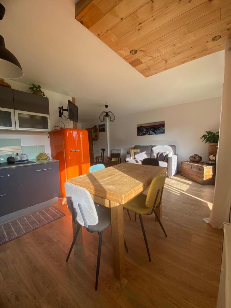 Appartement Au Calme Avec Vue Sur Les Montagnes. Sévrier Extérieur photo